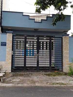 chính chủ gửi bán căn nhà cấp 4 kdc vĩnh phú 2. hướng đông nam dt 120m2 thổ cư 100% lh:0917813687