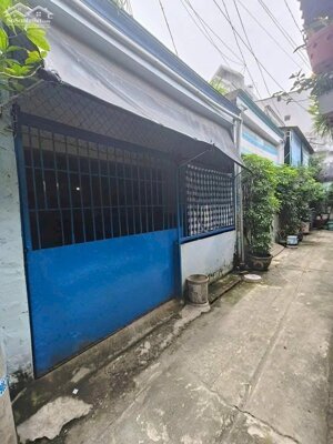 Nhà 3 tỷ xíu sổ hồng riêng diện tích to 4,2mx13m chợ thiếc lê văn khương quận 12