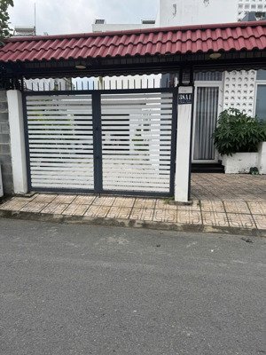 bán nhà 2 mặt tiền linh xuân thủ đức, giá 7 tỷ vị trí vàng, 5x18m