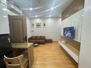 Cho thuê căn hộ 2 ngủ Vinhomes Marina, DT: 70m2.