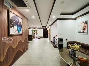 biệt thự himlam dt: 200m2 dtsd: 700m2 6pn, có thang máy giá: 110 triệu lh: 