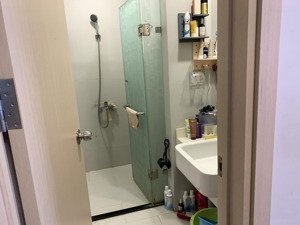 căn hộ 45m2, 1 ngủ, 1 kẹp, 1 phòng khách. sạch sẽ, nguyên bản chủ đầu tư bàn giao