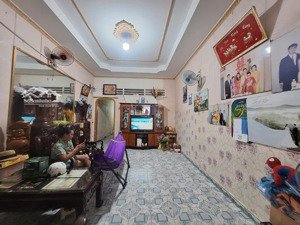 nhà khu vip hiệp phú - hẻm xe hơi - 124m²- chỉ nhỉnh 8 tỷ