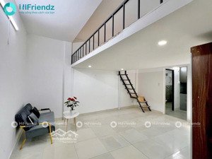 cho thuê phòng đầy đủ nội thất - cửa sổ giếng trời như hình - ở được 4-5 người