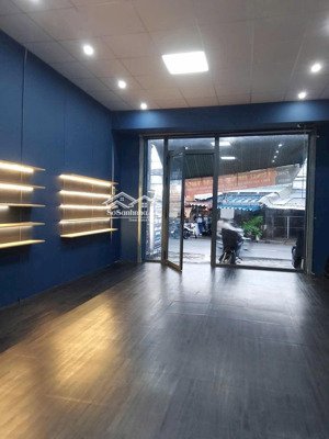 cho thuê nhà mặt tiền đường bùi trọng nghĩa
giá 6tr