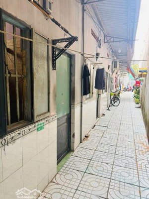 chỉ 5,2 tỷ nhà trọ 9 phòng dt 200m2 dòng tiền ổn định nguyễn văn tạo, long thới, nhà bè