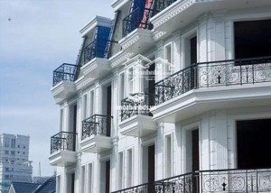 nhà mặt tiền - đặc biệt duy nhất tại tân phú, khu nhà compound cao cấp bán dưới giá vốn