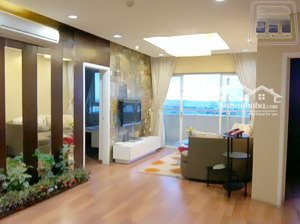 chính chủ gửi cho thuê c/c hùng vương palace 128 hồng bàng q5 - 130m2 3 phòng nhà mới lh 
