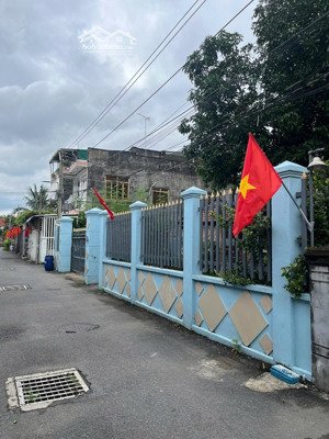 bán nhà mt khủng, hẻm xe hơi, ngay trung tâm hành chính dĩ an (cũ), 332,4m2 giá chỉ 15,2 tỷ