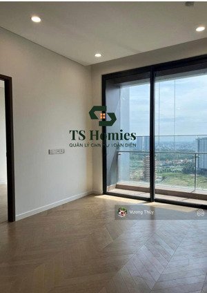 lumiere riverside chính chủ gửi bán nhanh 1 phòng ngủ, 1wc, ntcb, có sổ. lh 