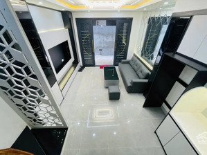 siêu phẩm lĩnh nam , nhà 5 tầng phâm khúc tầm tiền cực kỳ hiếm .ngõ nông rộng rất gần phố gần ô tô