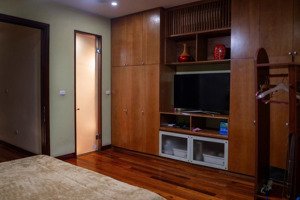 phố trung kính trung hòa kd đỉnh cao s:103m2, mt4.8m, 31.5 tỷ, phân lô ô tô tránh, hiếm còn bán.