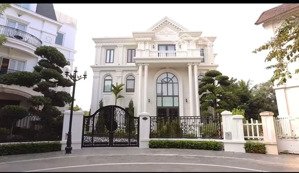 cho thuê gấp bt đơn lập 480m2 vinhomes riverside 5pn, đầy đủ nội thất, nhà mới