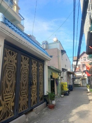 nhà đẹp 4 tầng ô tô tới nhà, (4.6*16m), phú mỹ q7