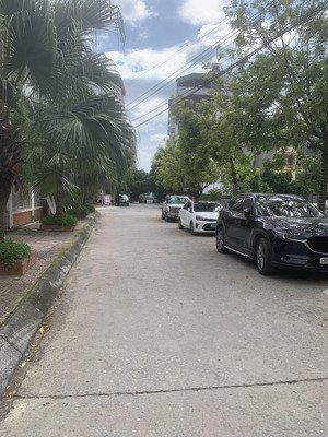 bán mảnh đất cực đẹp gần kđt ngô thì nhậm - park city, ngõ rộng ô tô đỗ sát nhà, dt 52.6m2 mt 4.5m