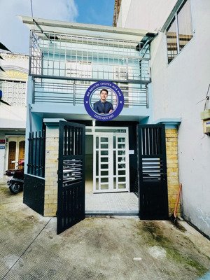 quận 6 - gần chợ bà hom - hẻm xe hơi - cách 1 căn ra hẻm xe tải - 2 tầng đúc kiên cố - nhỉnh 4 tỷ