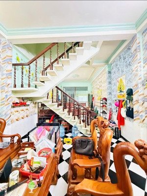 nhà đẹp giá tốt gần quận 1, điện biên phủ, bình thạnh - 75m2 ở ngay - chỉ 8.x tỷ có tl