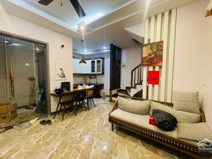 nhà đẹp trần duy hưng 36m, 5 tầng, nội thất đẹp