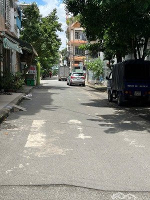 siêu phẩm chdv 11 phòng, doanh thu 70tr/tháng, đồ sơn, tân bình, 7x18m, cn 120m2, giá: 24 tỷ (tl)