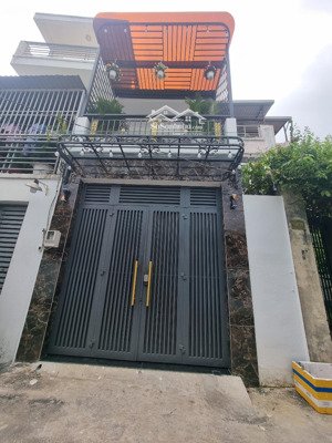 bán nhà phạm văn bạch, 70m2, 2 tầng, 3pn mới, hẻm ô tô thông, an ninh, kế chợ pvb, chỉ hơn 6 tỷ