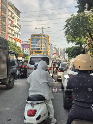 mảnh đất gần 100m - kinh doanh - lô góc - vỉa hè siêu khủng. đường 21m - sẵn dòng tiền.