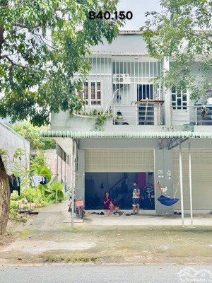 bán nhà mặt tiền đường n3 chợ đêm bàu bàng khu trung tâm sầm uất