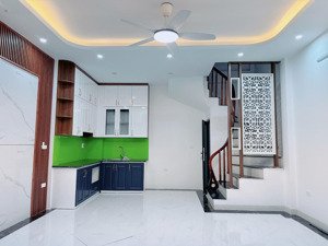 bán nhà minh khai, 35m2, 5 tầng, nhà mới, nội thất cực đẹp, gần ô tô, giá 8.5 tỷ, cách ô tô 30m