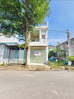 3.1 tỷ / bán nhà 1 trệt 1 lầu mt đường bình hòa 13 thuận an. nằm gần ql13 cổng trước vsip1