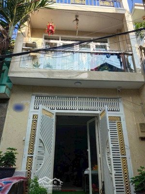 bán nhà 1 lầu đúc - hẻm 8m thông ngay chợ tân hương - dt: 4.1x13 (54m2) - 2pn-2wc. giá: 6.3 tỷ tl