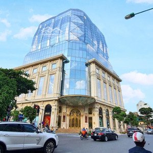 185 tỷ gpxd 8 nổi 2 hầm mặt phố nguyễn thái học sát lõi hoàn kiếm !