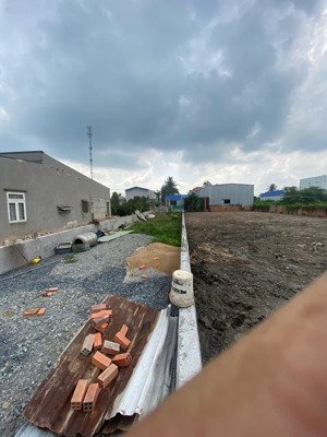 cần bán rẻ lô đất thổ cư 206m2 thích thiện hòa bình chánh