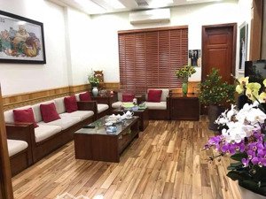 cho thuê nhà cực đẹp tại đà nẵng 12tr/tháng - có gara ô tô - ngõ to rộng - nhiều tiện ích