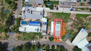 kẹt tiền bán nhà ngay 4 trường học tiện ích bủa vây. giá tốt ngay gần ngã tư chiêu liêu