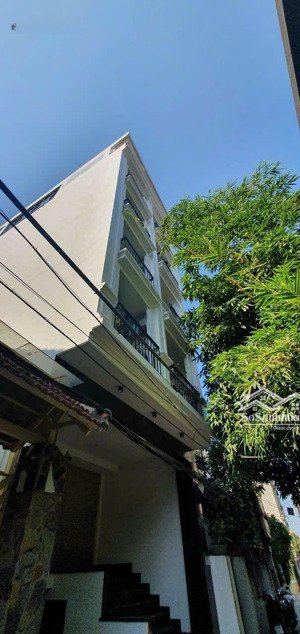 bán tòa apartment 16 phòng full đồ 126m2 8 tầng dòng tiền 130tr/m2 tại ngọc thụy, long biên, hà nội