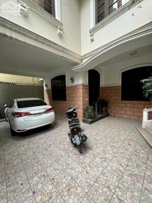 Bán nhà phố Thái Hà 154m2 Gara ô tô 3 tầng cực đẹp mặt tiền 12m lô góc 3 thoáng giá 46 tỷ