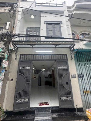 bán nhà lê thúc hoạch 5,75 tỷ, 60m2. nhà 4x15m 1 lầu nhà mới đẹp, hẻm ôtô