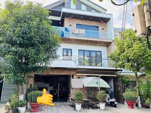 biệt thự 4 tầng trung tâm thanh khê , đà nẳng , dt 170m2 (10x17m) giá 15.5 tỷ cần bán nhanh