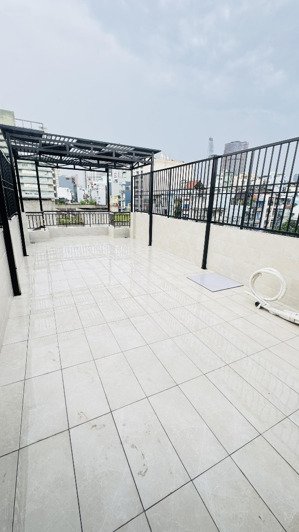 cho thuê nhà mới 4 tầng 9 phòng ngủ quận 4