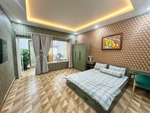 cho thuê chdv 35m2 full nội thất đường điện biên phủ, gần quận 1, ngã tư hàng xanh