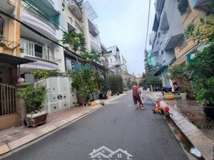 bán nhà nát mtnb bình phú 1 - 4 x 24m 3 tầng - sát ubnd & mt chợ lớn