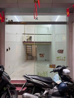 kinh doanh sầm uất văn hương, đống đa. dt 23m² x 3 tầng, mt 3,3, giá 6,99 tỷ.