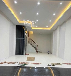 siêu phẩm vương thừa vũ nhà phân lô 45m², 5t, ô tô đỗ cửa, ngõ nông 10m ra phố.