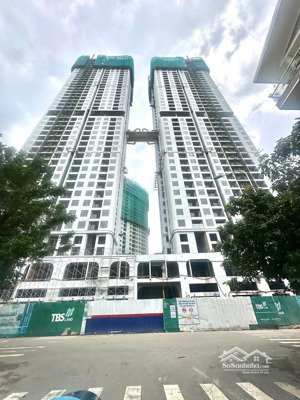 bán nhà 4 tầng mặt tiền gs sát siêu thị go bigc đông hoà