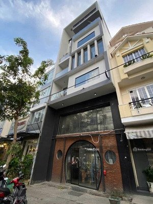 căn góc 2 mặt tiền duy nhât trần cao vân ngay hồ con rùa quận 3