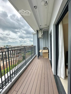 1pn với chiếc balcony siêu bự - 12tr bao pql 1 năm - liệu có đáng