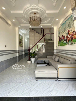 bán gấp nhà tân kiên bình chánh 1,95 tỷ 80m2.shr.đang cho thuê 7tr/tháng