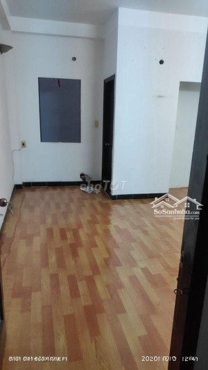 dư 2 phòng trống 25m2 và 40m2, mặt tiền nhà phố q.bt