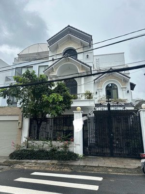 nhà 02 mặt tiền q2, vừa ở vừa kinh doanh