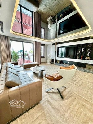 bán nhà đẹp ở ngay tại ngọc thụy- bồ đề, dt 56m2, 8 tầng, mt 5.6m, để 2 ô tô, thang máy, 21 tỷ.