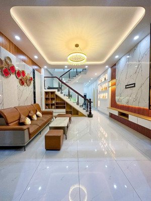 bán gấp nhà hiệp phước nhà bè 2,1 tỷ 80m2.shr.đang cho thuê 10tr/tháng